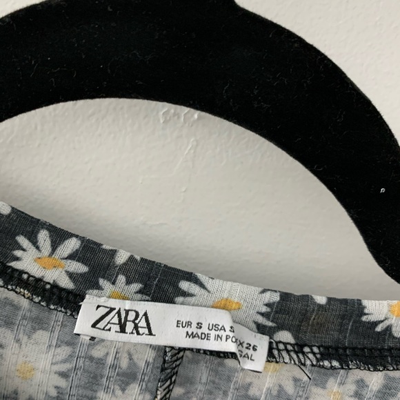 ZARA Daisy Print Dress - Picture 3 of 3